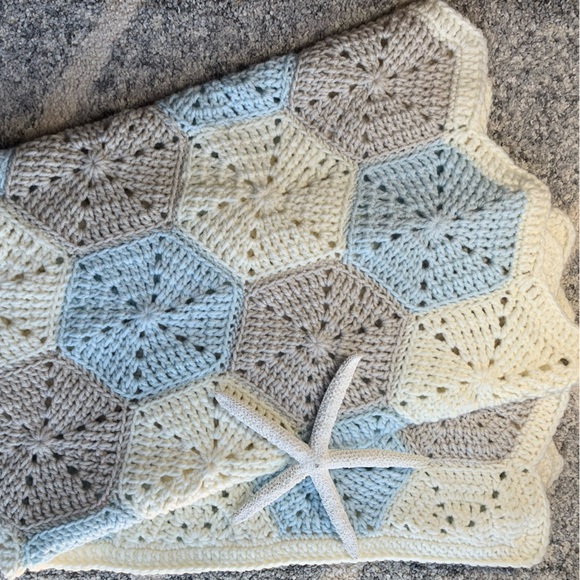 Handcrafted Hexagon Baby Blanket - Picture 1 of 6